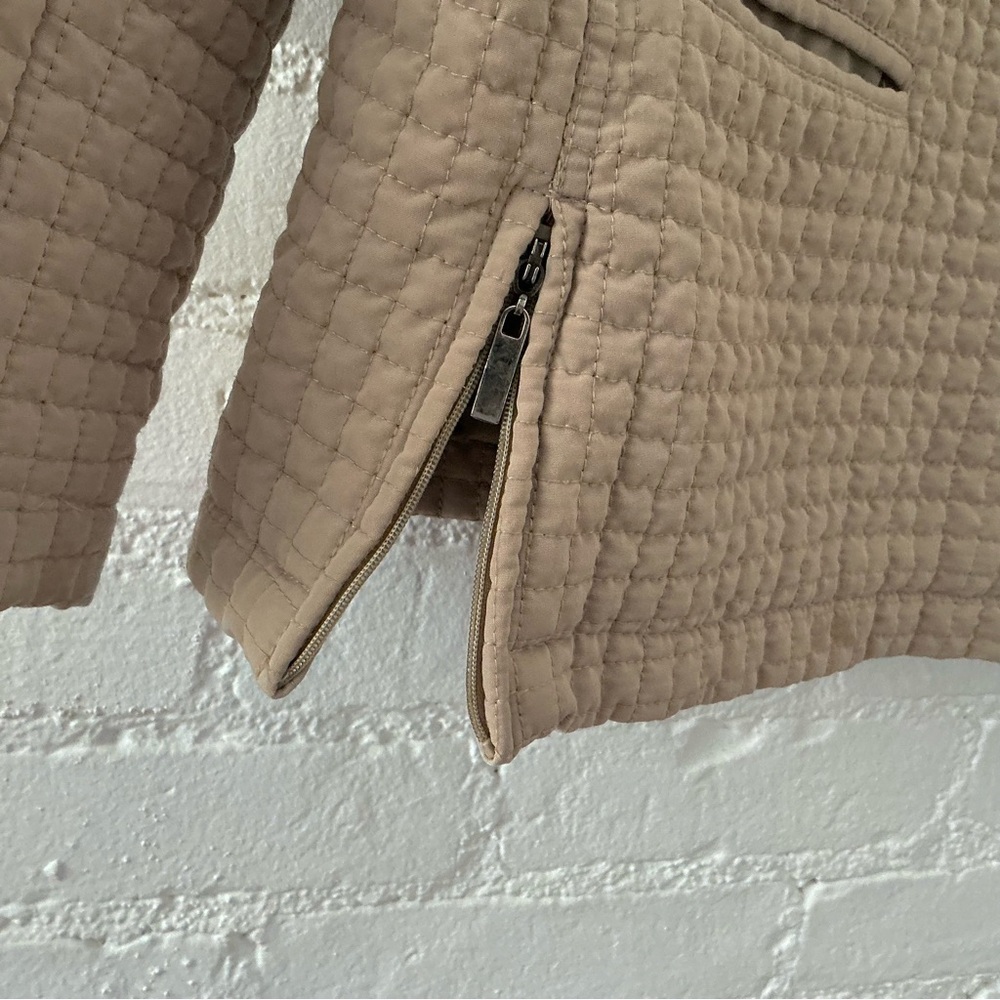 Womens Quilted Jacket Beige Tan Snap Front Classic Versatile Minimalist Size L - Picture 6 of 16